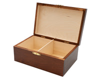 Nummer 5: Förvaringsask för schackpjäser i björkträ, betsad