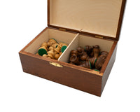 Nummer 5: Förvaringsask för schackpjäser i björkträ, betsad