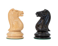 J J Cooke Edition Schackpjäser i ebenholts- och antikpatinerad buxbom - 11,2 cm