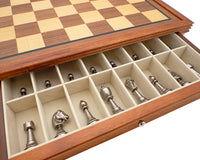 Finnesburgh metall- och mahogny Deluxe-schackset