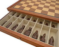 Regency Chess Isle of Lewis – mahognyinramat kabinett, lyxigt Schackset
